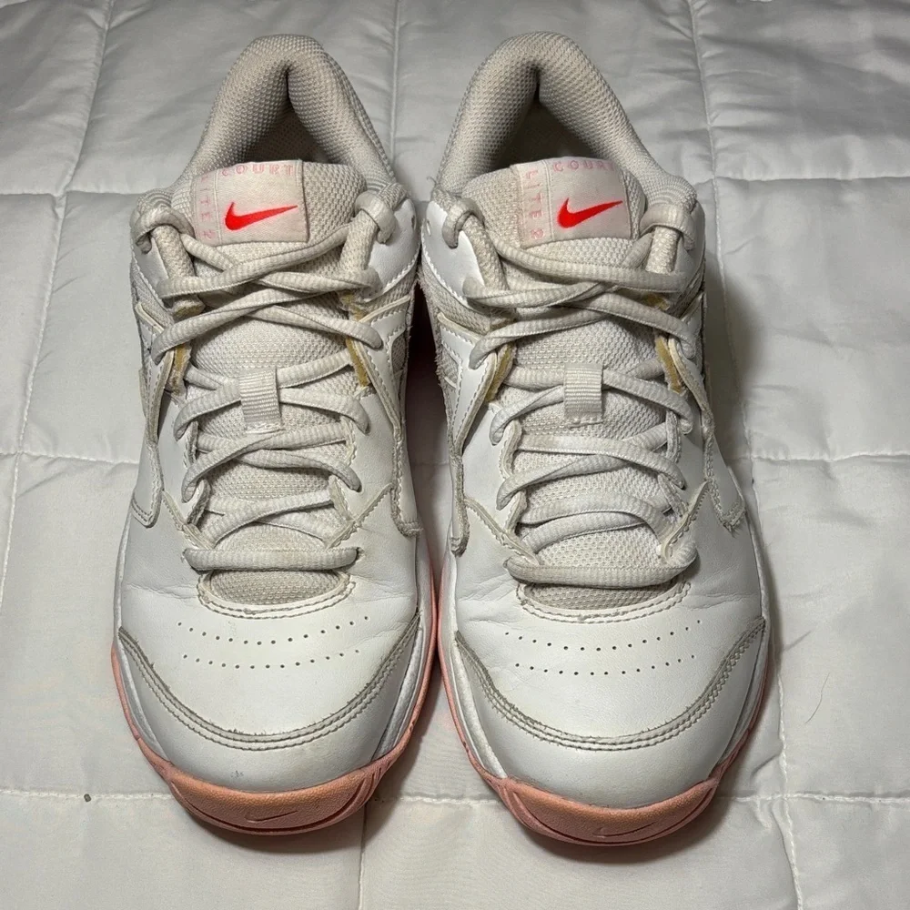 Nike Court Lite 2 White Sneakers with Pink Soles